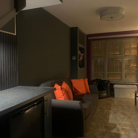 Liverpool City Centre Apartment Sleeps 4, Free Parking Екстериор снимка