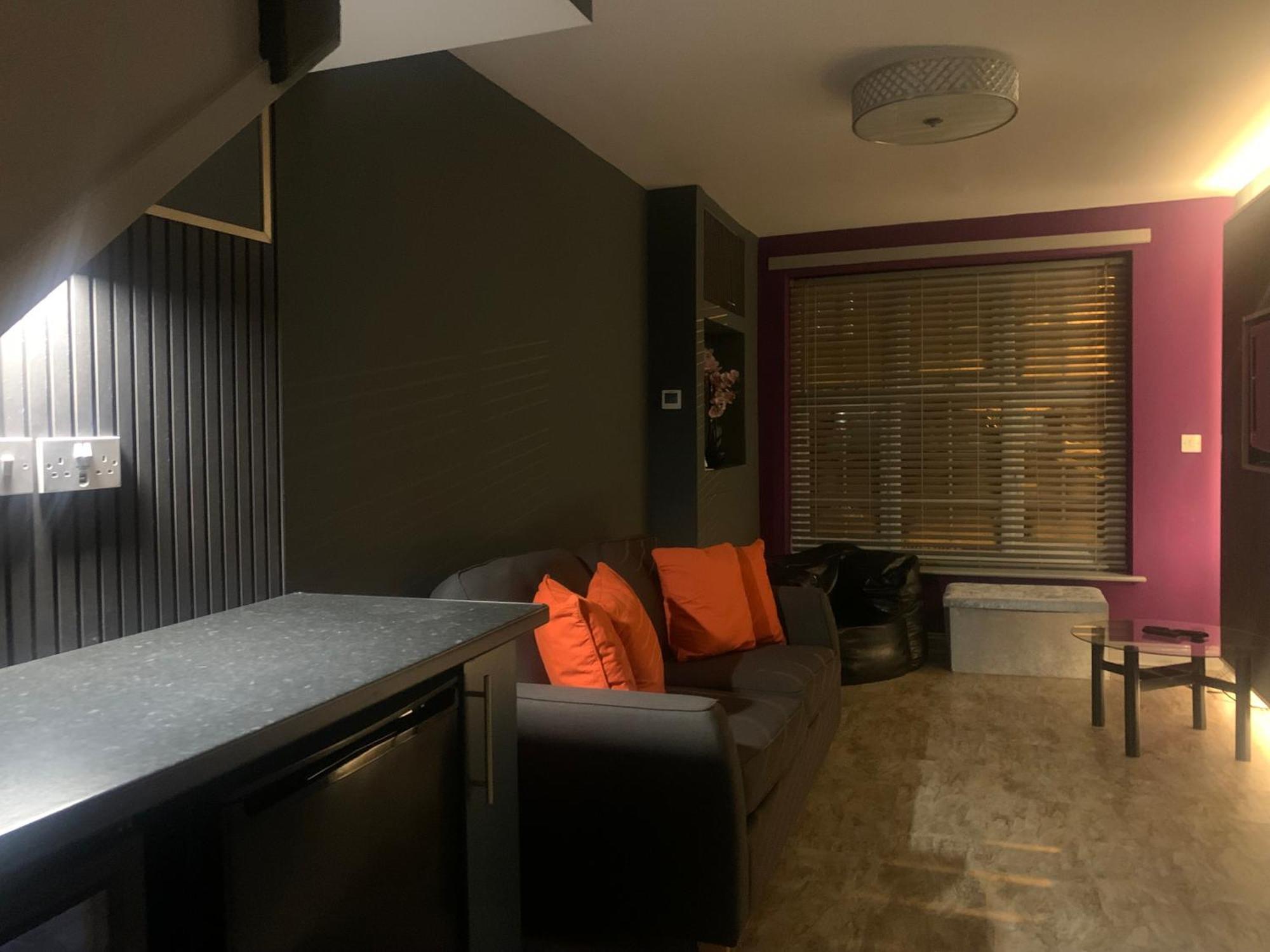 Liverpool City Centre Apartment Sleeps 4, Free Parking Екстериор снимка